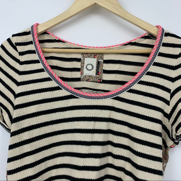 Anthropologie Akemi + Kin Tipperary Bi-Coastal Top - Picture 3 of 10